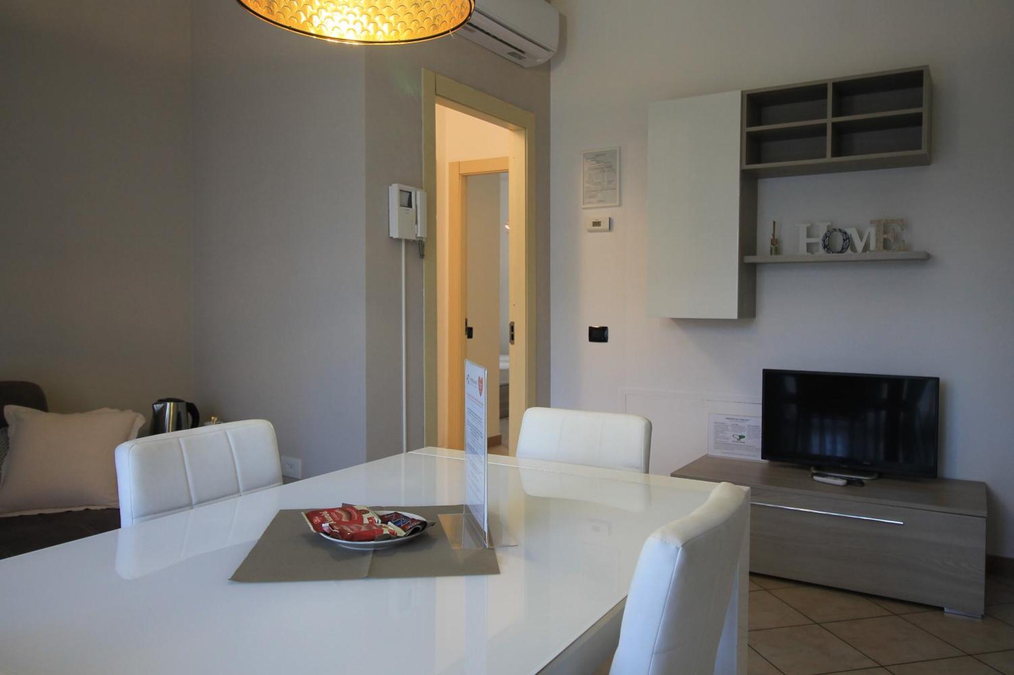 Hq Aparthotel Milano Inn - Smart Suites Cinisello Balsamo Exterior foto